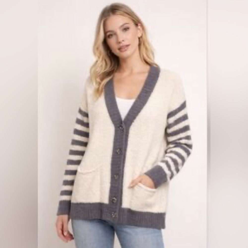 POL Cream and Gray Button-Up Cardigan